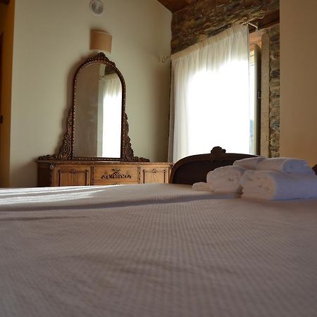 Vila Peregrina Castaneda  Εξωτερικό φωτογραφία