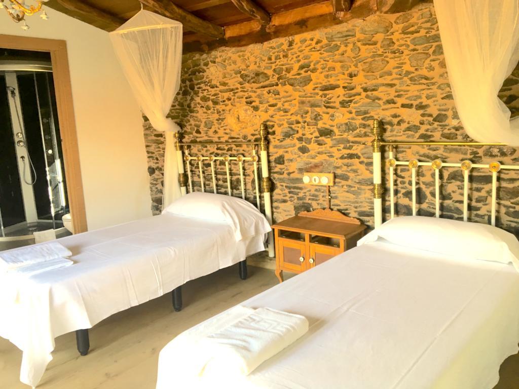 Vila Peregrina Castaneda  Εξωτερικό φωτογραφία