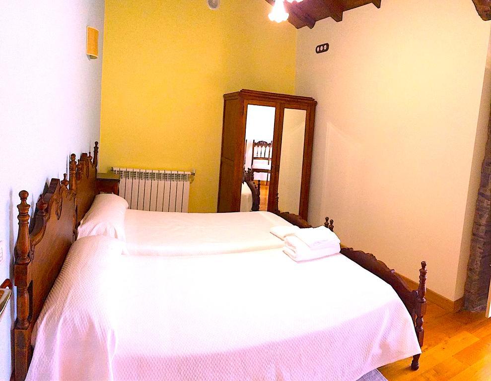 Vila Peregrina Castaneda  Εξωτερικό φωτογραφία